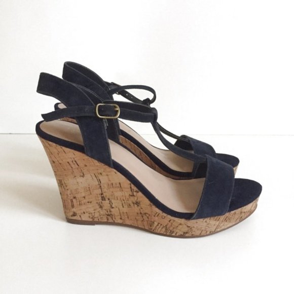 Charles David Navy Wedge Sandal 8.5 (fits like 8) - Picture 5 of 6